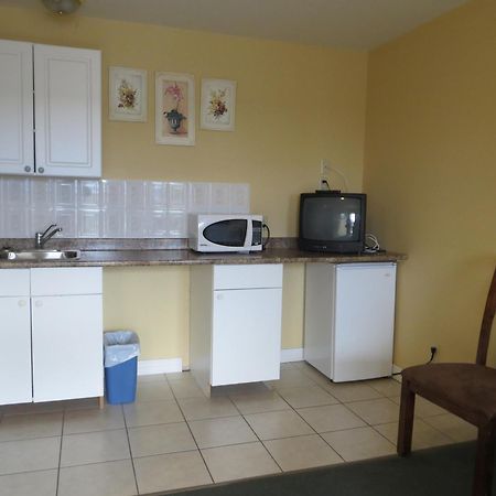 Villa Nova Motel Wasaga Beach Esterno foto