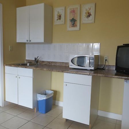 Villa Nova Motel Wasaga Beach Esterno foto