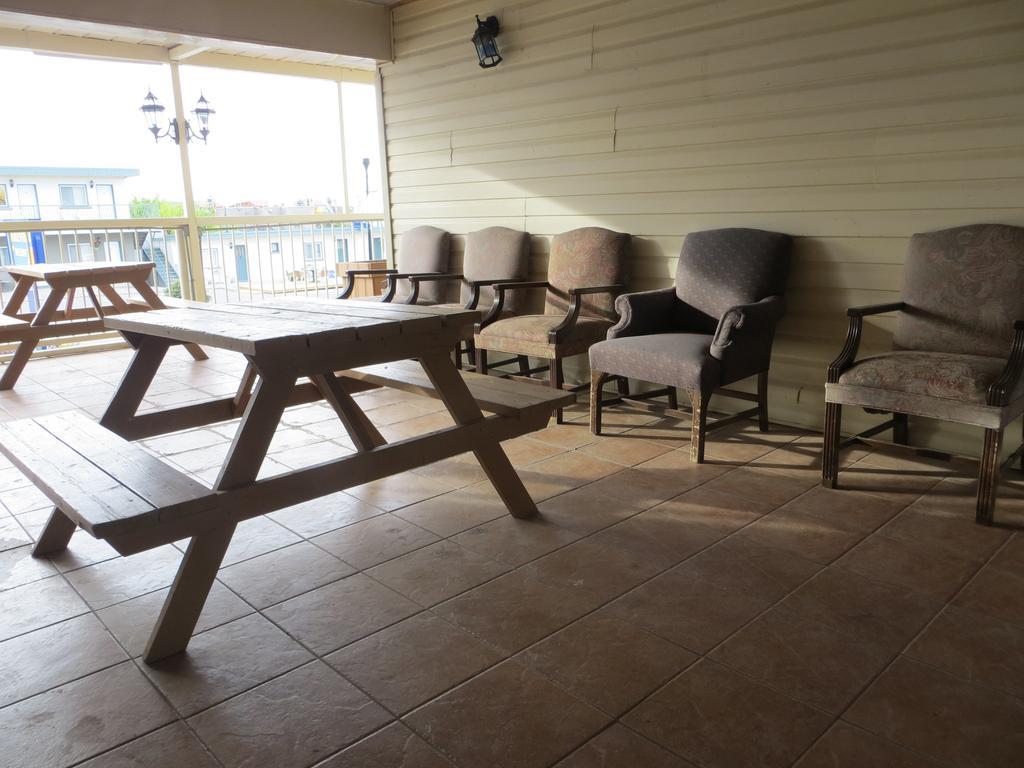 Villa Nova Motel Wasaga Beach Esterno foto