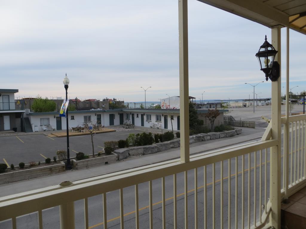 Villa Nova Motel Wasaga Beach Esterno foto