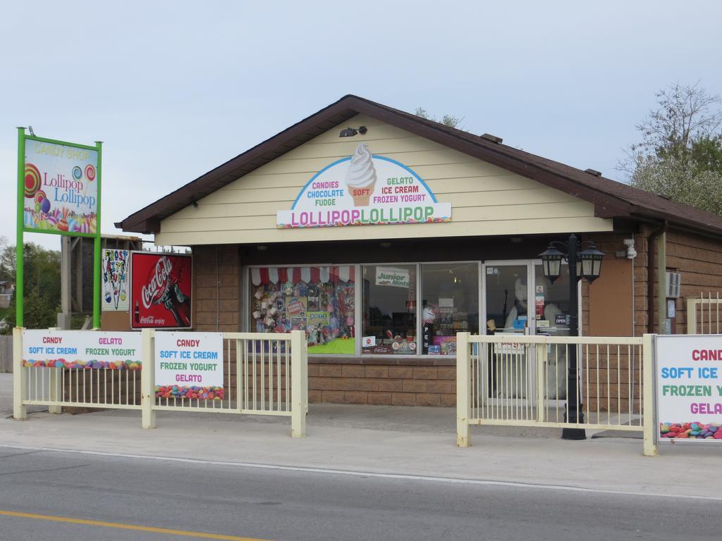 Villa Nova Motel Wasaga Beach Esterno foto