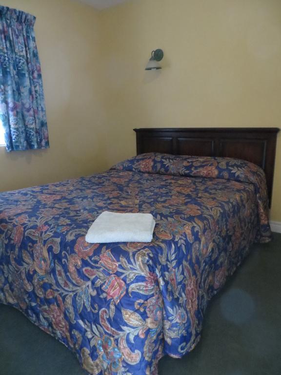 Villa Nova Motel Wasaga Beach Esterno foto
