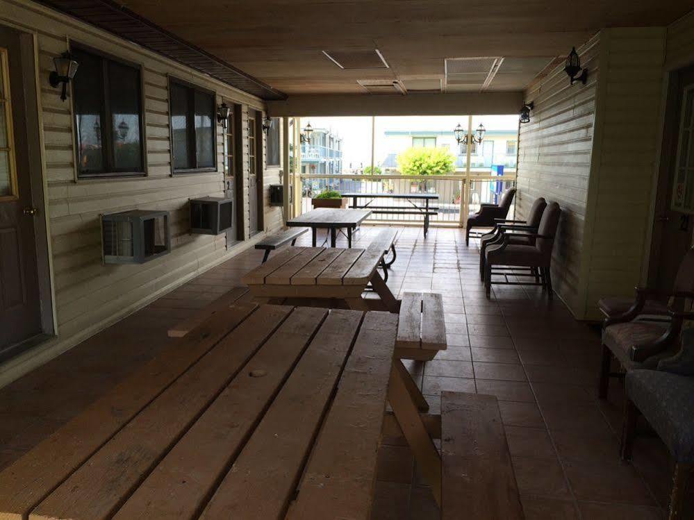Villa Nova Motel Wasaga Beach Esterno foto