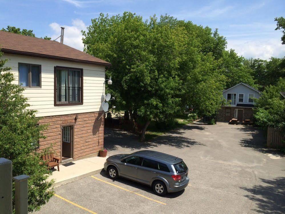 Villa Nova Motel Wasaga Beach Esterno foto
